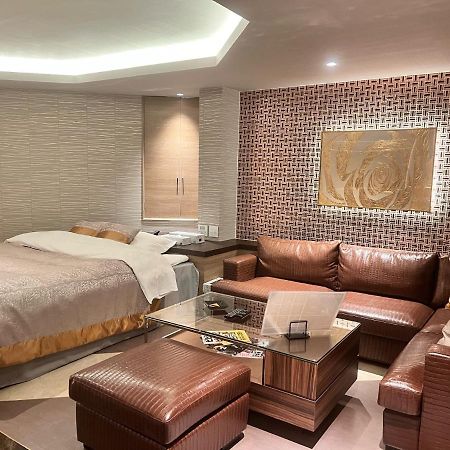 Hotel Crystal Gate Nagoya - Couple Hotel (Adults Only) Buitenkant foto